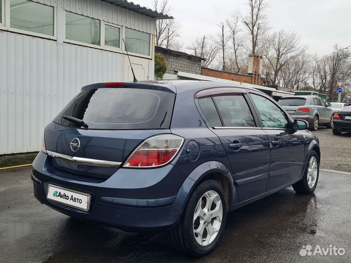 Opel Astra 1.8 МТ, 2008, 175 000 км