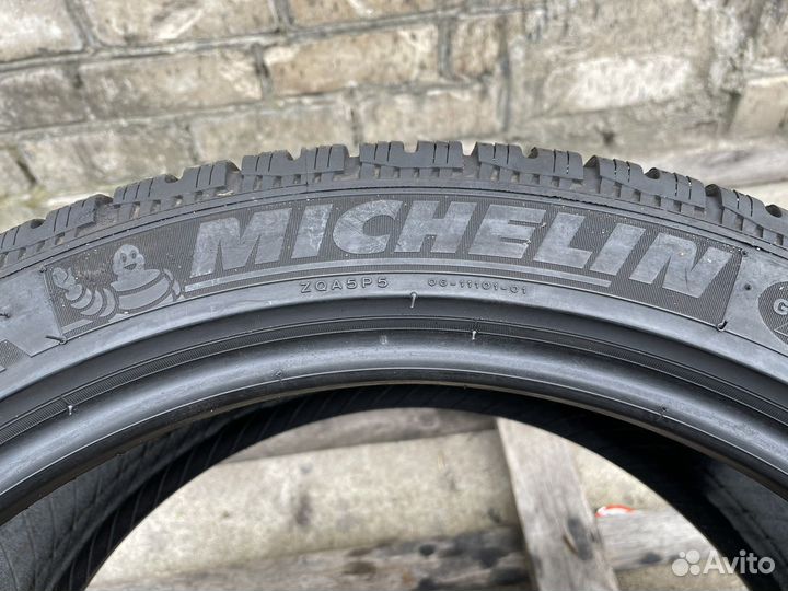Michelin Pilot Alpin PA4 245/40 R19
