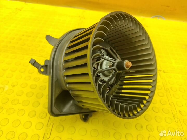 Моторчик отопителя Mini Cooper S R56 N14B16AB 1.6