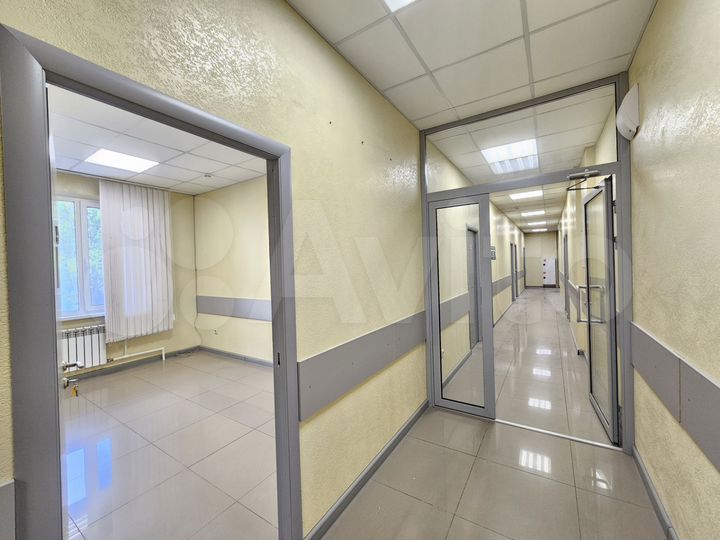 Офисы, 20, 37 и 70 м² в бизнес центре