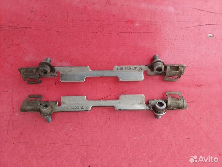 Кронштейн кислородного датчика BMW X6 E71 N63 B44