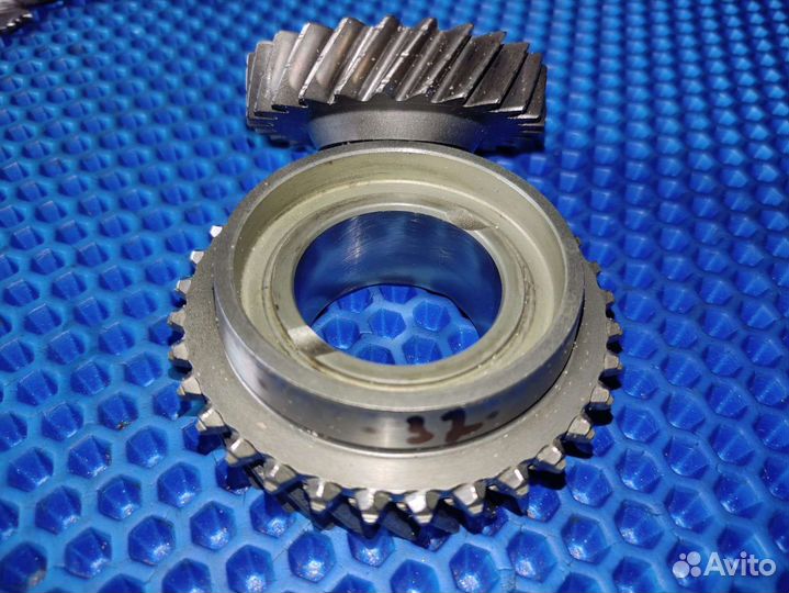 32/27 шестерни третей передачи МКПП VW T5, T6