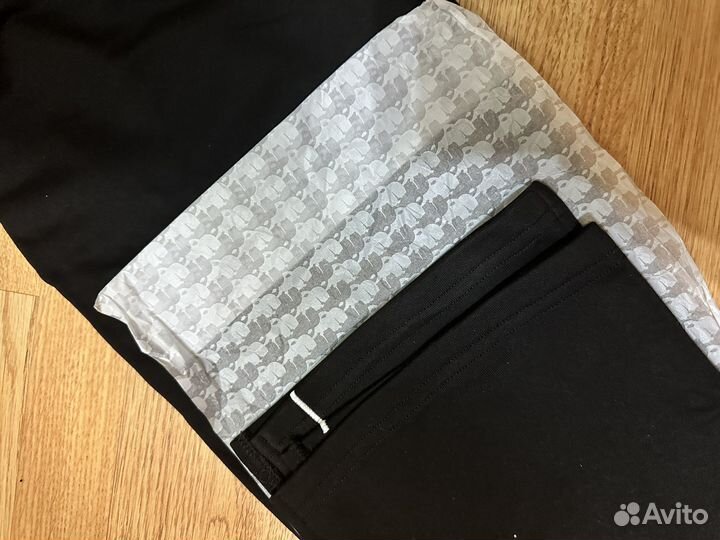 Karl lagerfeld костюм