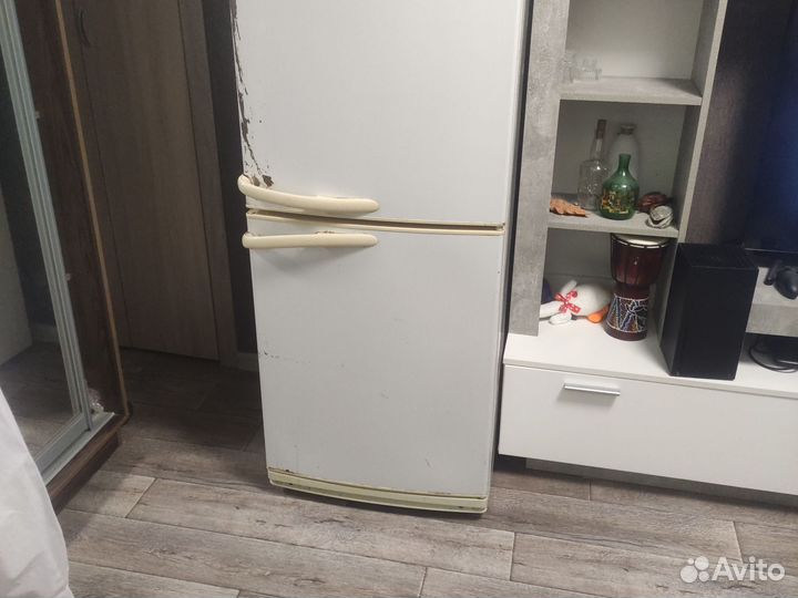 Холодильник атлант бу