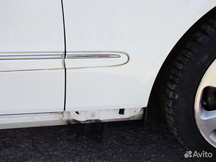 Крыло правое Мерседес W209