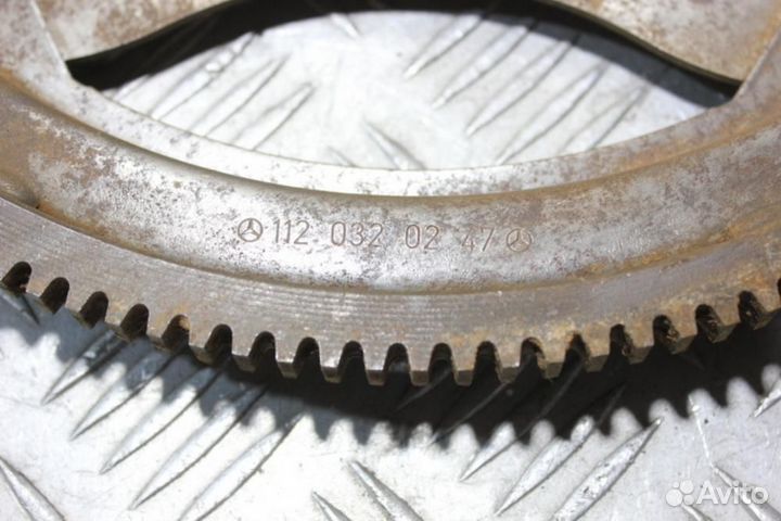 Маховик E 210