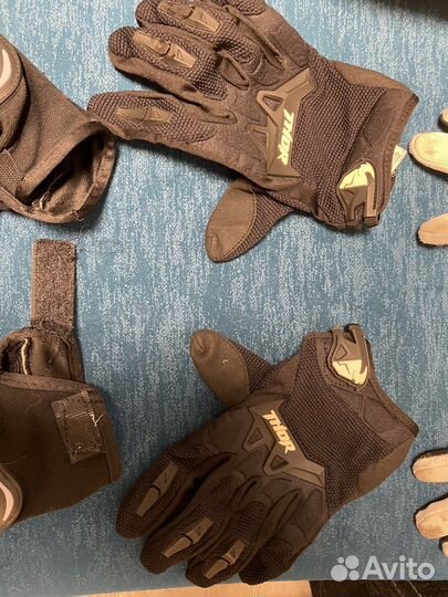 Мотоперчатки