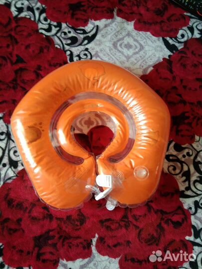 Круг на шею для купания новорожденных