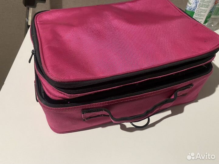 Чемодан визажиста