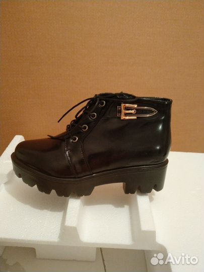 Ботики женские 38-39 размер
