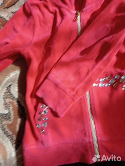 Спортивный костюм