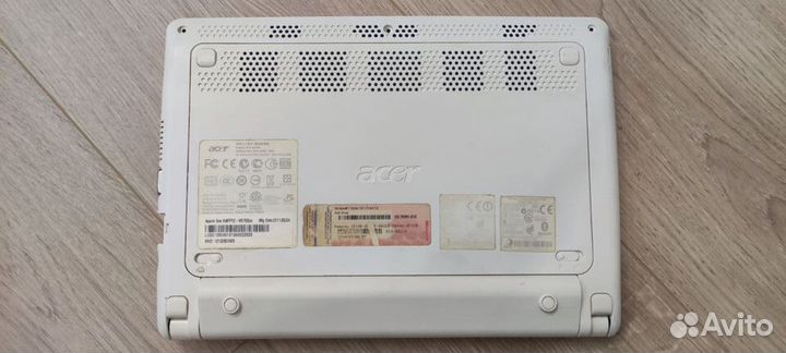 Нетбук Acer Aspire One happy 2-N578