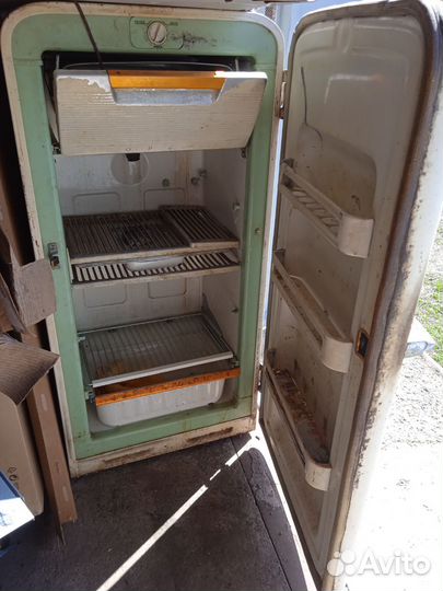 Ретро холодильник орск