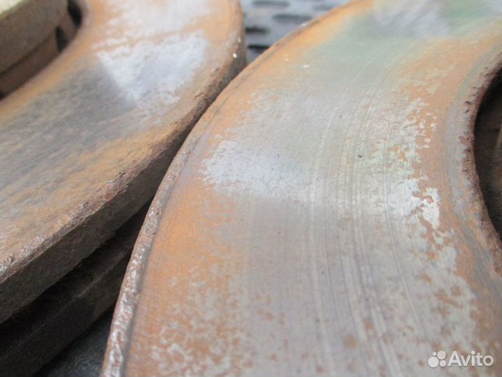 Диск тормозной передний Volkswagen Polo 1.6 2010г