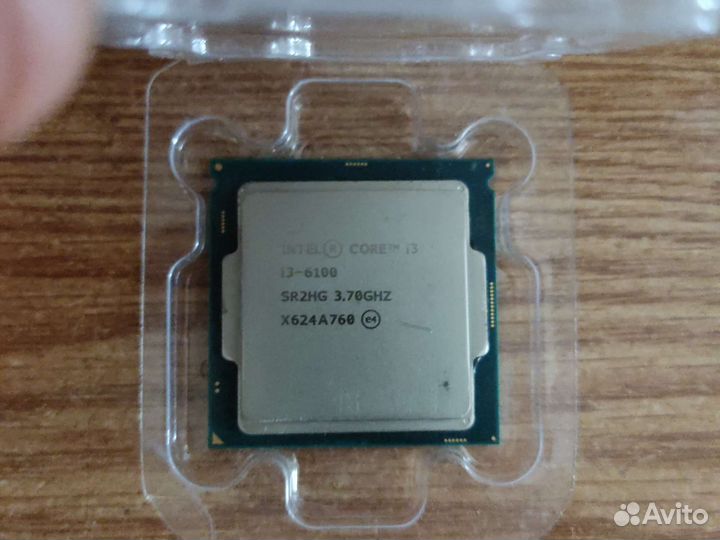 Процессор i3 6100 3.7GHZ. сокет 1151
