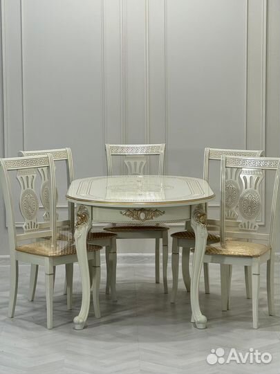 Стол и Стулья