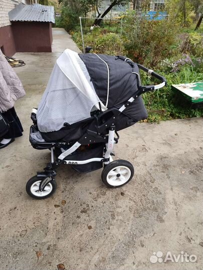 Прогулочная коляска