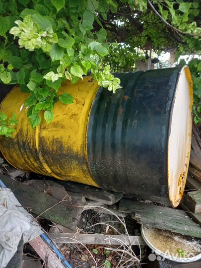 Бочки и баки из разного материала,казаны