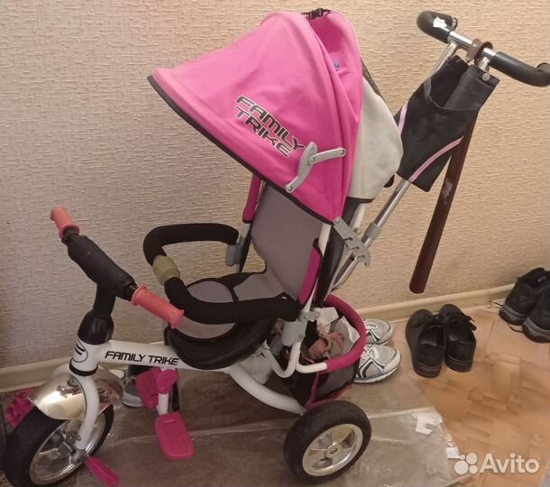 Детский велосипед с ручкой