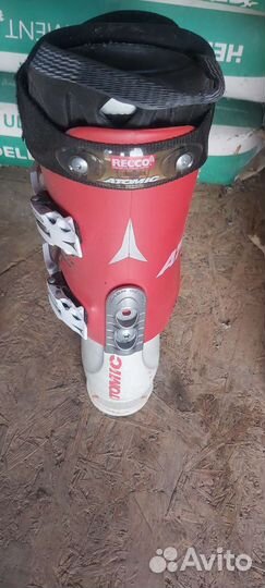 Горнолыжные ботинки atomic