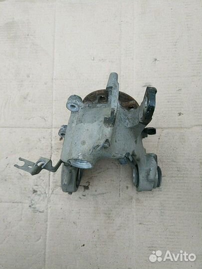 Кулак задний правый Ауди А8 Д4 Audi A8 D4