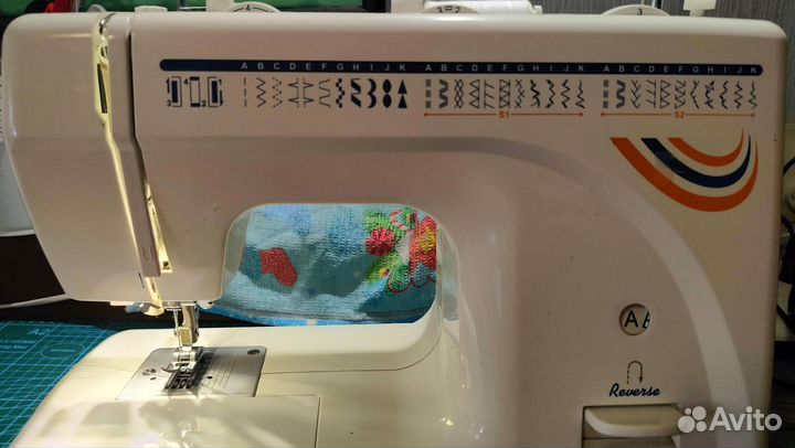 Швейная машина minerva