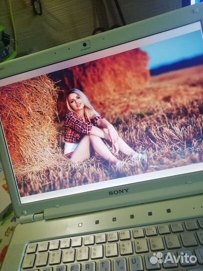 Стильный - Быстрый - Ноутбук Sony + Бл. Питания