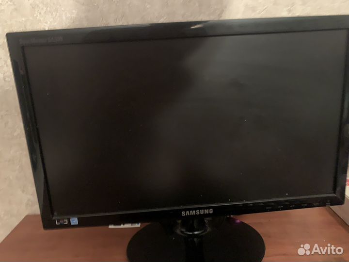 Монитор 24 дюйма Samsung