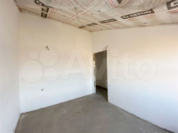 3-к. квартира, 94 м², 1/2 эт.