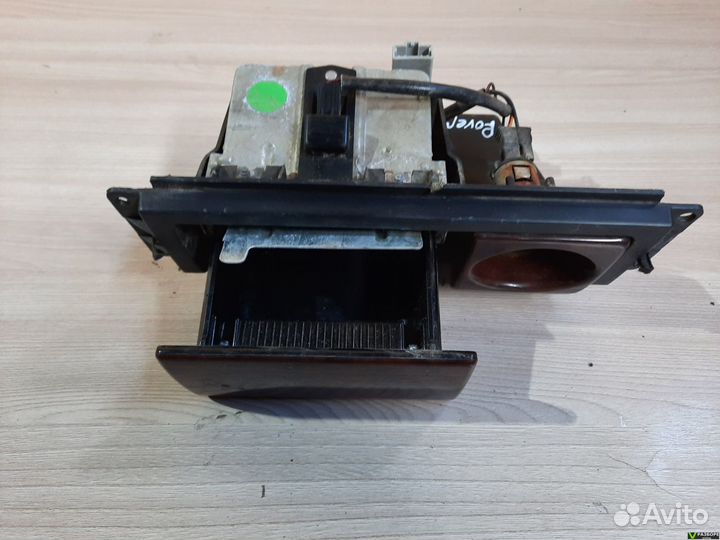 Пепельница Rover 400
