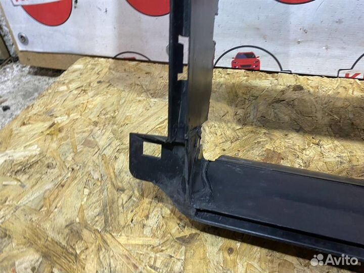 Дефлектор радиатора LR Freelander 2