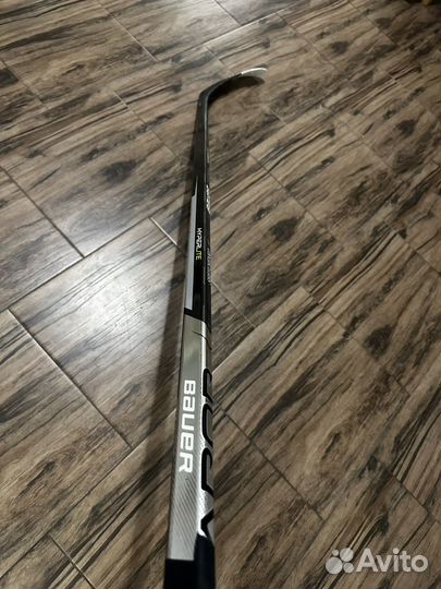 Клюшка хоккейная