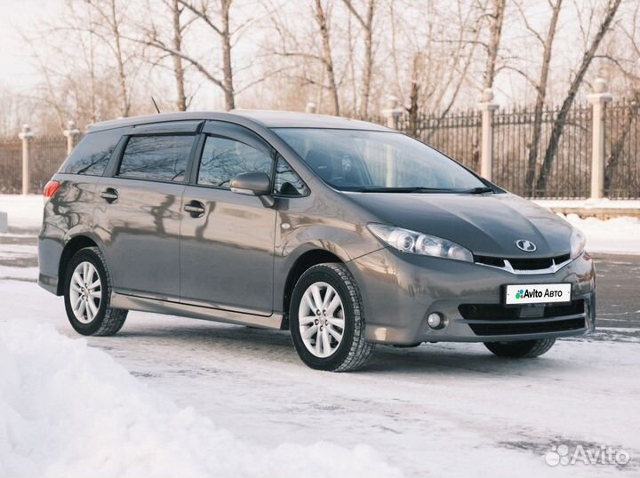 Toyota Wish 1.8 CVT, 2012, 59 000 км