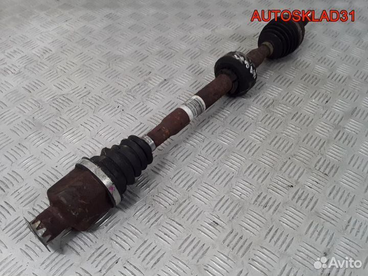 Полуось передняя правая Renault Logan 8200499306