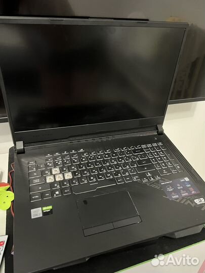 Игровой ноутбук Asus ROG Strix G712LW-EV002 17.3