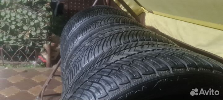Michelin Pilot Alpin PA4 255/40 R20 и 285/35 R20 101V