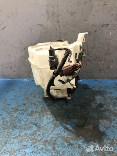 Бачок омывателя Lexus Ls460 USF40