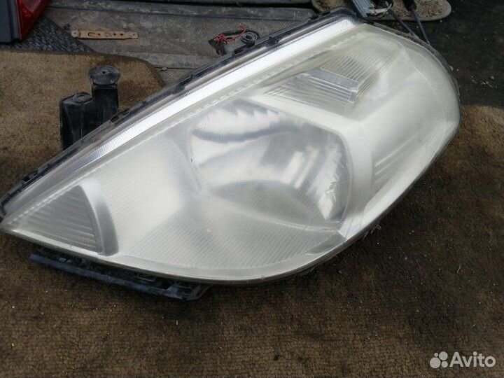 Фара передняя левая Nissan Tiida C11 HR15