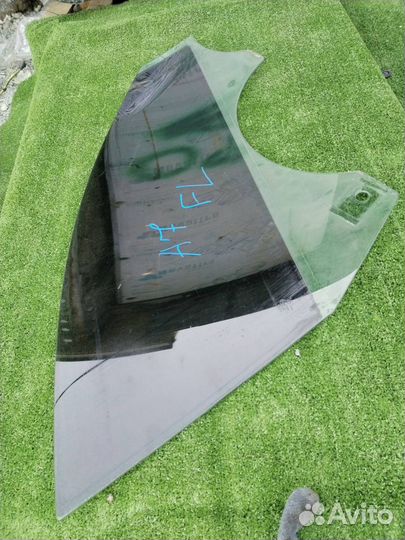 Стекло двери переднее левое Audi A7 3.0 2015