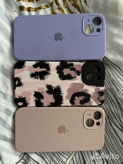 Чехлы на iPhone 13