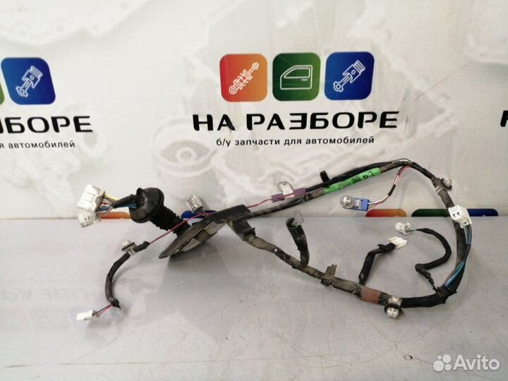 Проводка двери задняя левая Toyota Land Cruiser