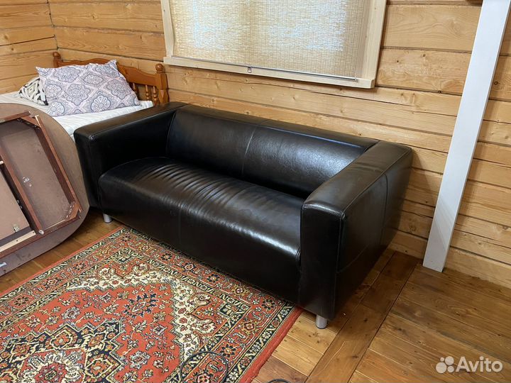 Кожаный диван IKEA Клиппан