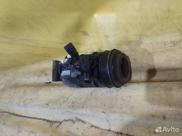 Компрессор кондиционера Cadillac SRX 2003-2009