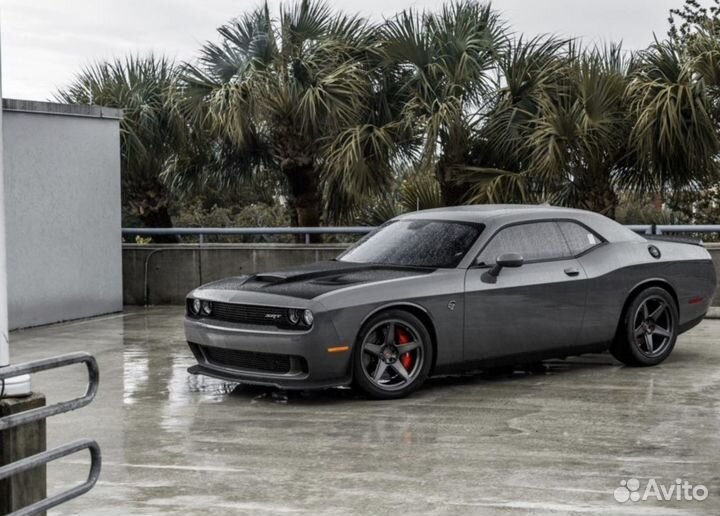 Кованые диски в стиле Vossen Dodge Challenger R20