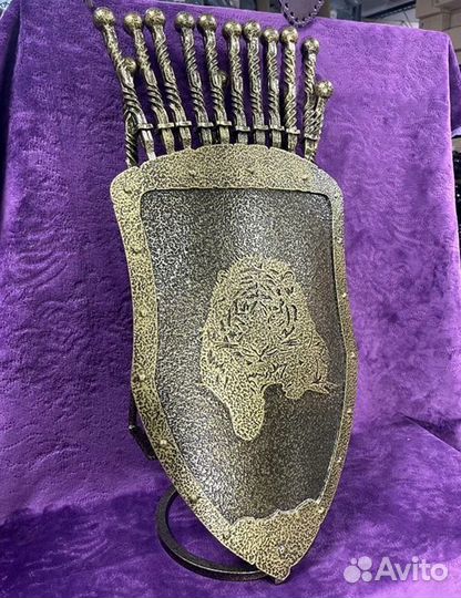 Подставка под шампуры Щит