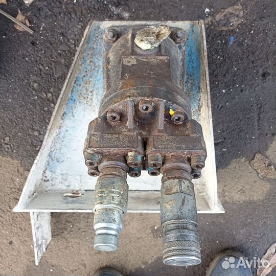 Гидробур гидровращатель