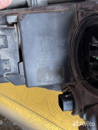 Левая фара Хундай Санта Фе 2 рестайлинг ксенон