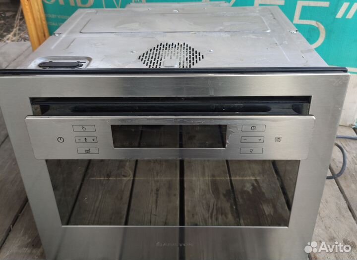 Духовой шкаф Hotpoint ariston