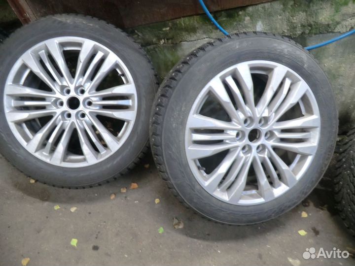 Колеса R20 в сборе Cadillac XT5 зима шипы Nokian