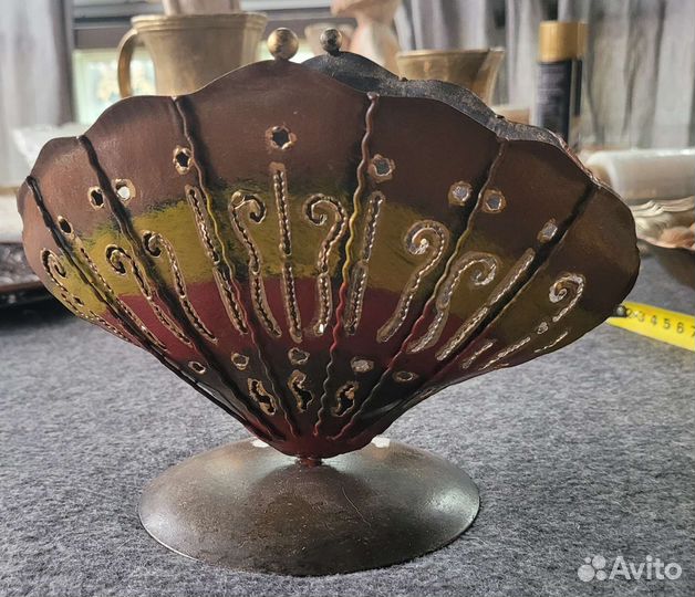 Подсвечник в виде веера.Индонезия